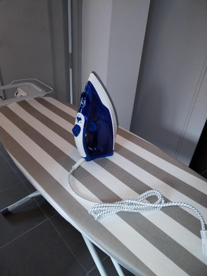 Confortable T2 Avec Parking Prive Au Centre De Brive Екстериор снимка